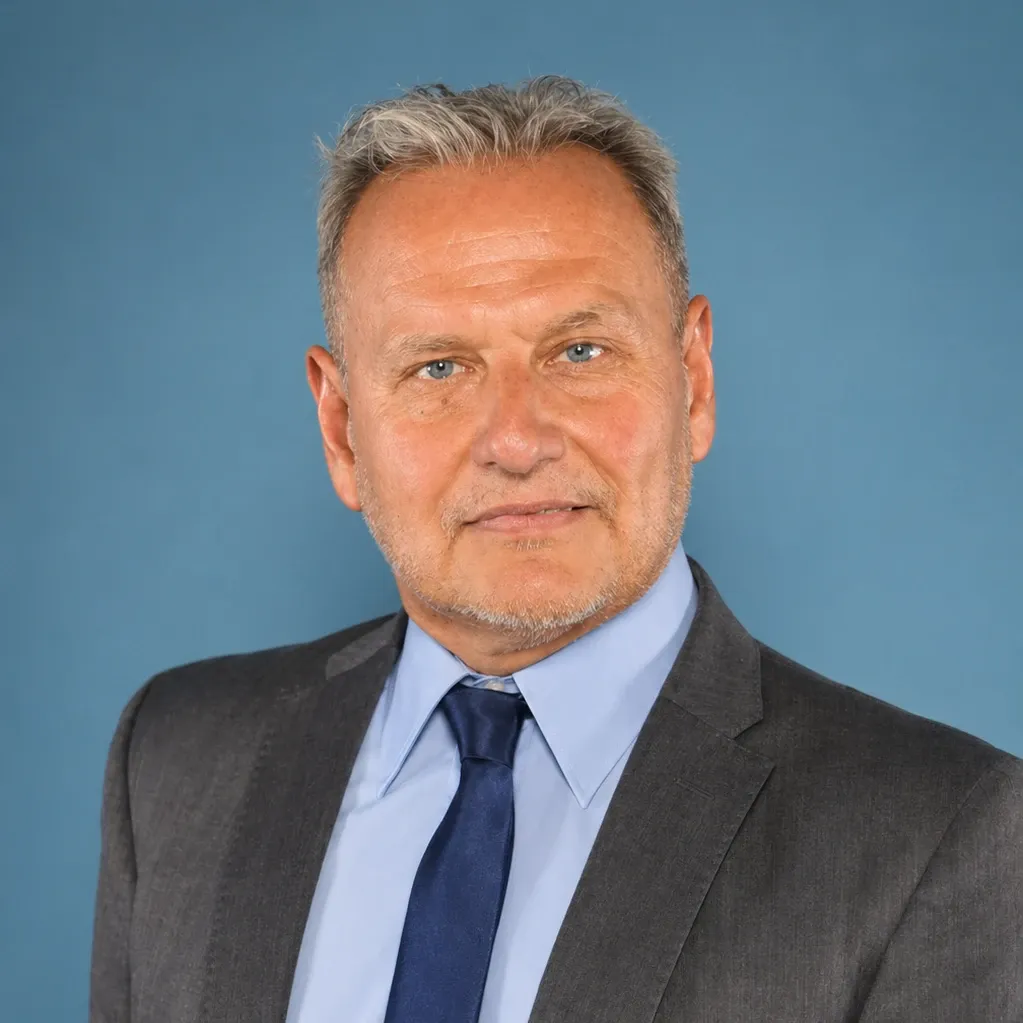 Portrait of Julio Pulisich